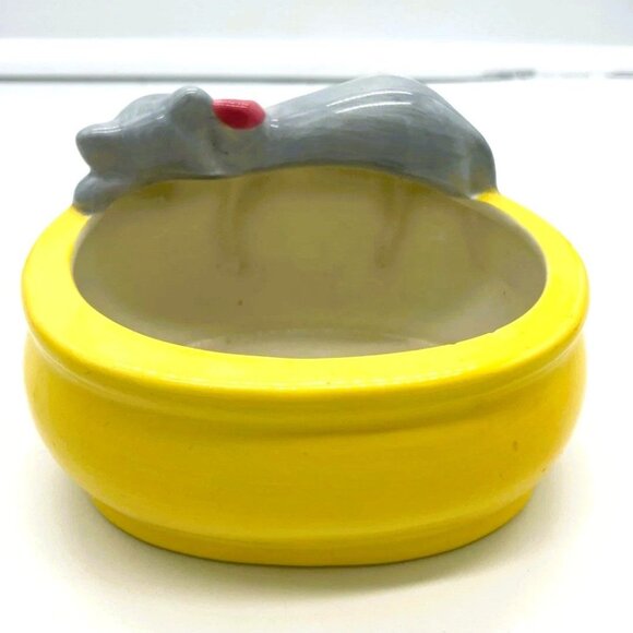 Vintage Yellow Oval Ceramic Planter With Lazy Grey Kitty & Pink Bow Design - Picture 4 of 5